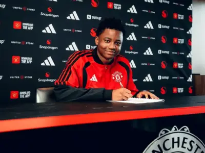 Manchester United sign Isaac Konde from Liverpool for academy