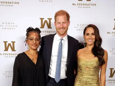 Meghan's mother's three-word warning before UK return