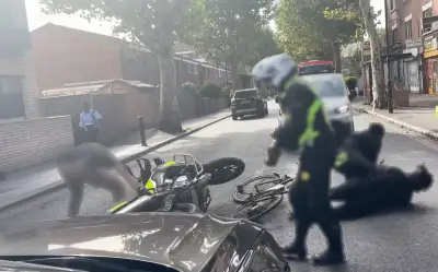 Met Police crackdown: 14-year-old held in phone theft sting