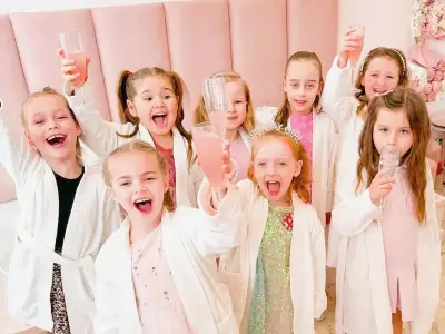 Metrocentre to welcome Be That Girl mini spa with pink lemonade
