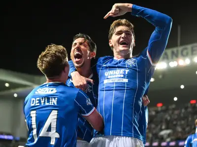Miovski late show rescues Rangers in St Mirren win