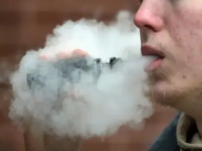 New UK vape laws from October 1 target youth vaping