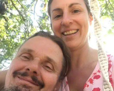 Off-grid UK-Australian couple granted more time with children in Italy