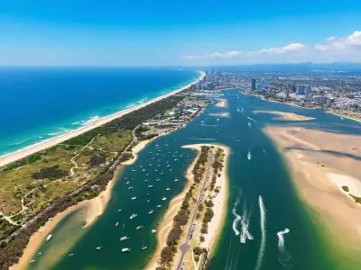 Party Boat Crash on Gold Coast Sends Six to Hospital