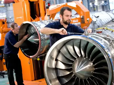 Rolls-Royce to invest £300m in UK factories