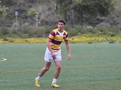 Rugby player, 19, dies after medical crisis during training run