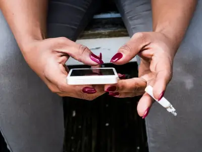 Smoke and vape breaks at work: your legal rights explained