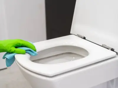 Two-ingredient paste removes toilet seat stains without bleach
