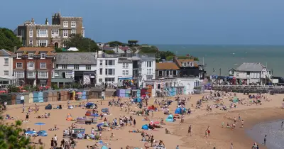 UK weather maps show 25C October heat with 21 counties 23C or more - full list
