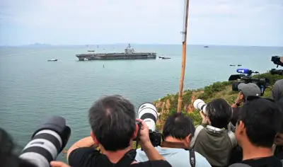 USS Abraham Lincoln arrives at Thai port after 270 days at sea