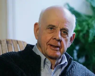 Wendell Berry, US author, farmer and environmentalist, dies aged 92