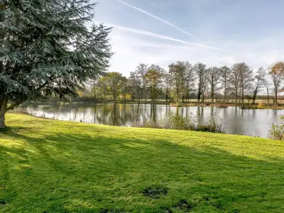 Yorkshire's Dragonfly Cottage: A Gem With Private Fishing Lake