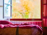 10-minute morning task keeps bedroom warm all night without heating