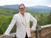 Alan Carr plans cafe and shop at Scottish castle estate