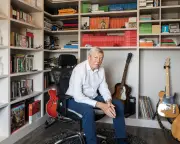 Alan Johnson: working-class fathers shortchanged on paternity leave