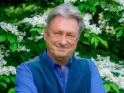 Alan Titchmarsh's October bulbs: Tulips and alliums for spring