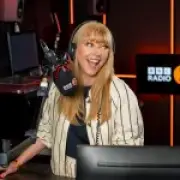 Angela Scanlon to replace Sara Cox on BBC Radio 2 drivetime