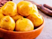 Apple trick to stop potatoes sprouting and last longer