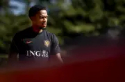 Arsenal get new Jurrien Timber update as Netherlands name squad