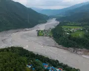 Australian missing in Nepal-Tibet floods found alive in Tibet