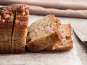 Banana bread fluffier with mashed potatoes, baker's 10-min recipe