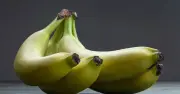 Banana fresh hack: Tinfoil on stems slows ripening, expert says
