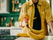 Banana freshness hack: plastic bag beats foil in taste test