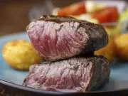 Chef swaps cooking oil for beef tallow to make steak 'beefier'