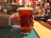 Chris O'Dowd stuns London pub crowd with Irish folk song