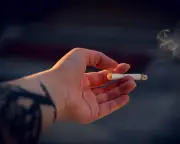 Coalition's 80% tobacco excise cut plan rejected by health experts