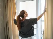 Dust-free curtains without washing machine: expert methods