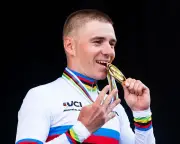 Evenepoel targets historic sweep as Pidcock and Onley lead British hopes