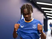 Everton 3-1 Man United: Maitland-Niles stars as Blues stun Red Devils