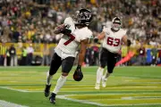 Falcons trample Packers as Bijan Robinson rushes for 194 yards