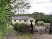 Family blocked from building garage over train passenger views