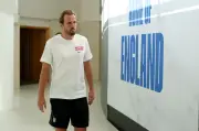 Harry Kane hints at MLS move and NFL kicker dream after Bayern