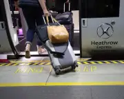 Heathrow Express future in doubt as third runway plans advance