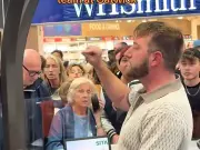 Hero passenger helps easyJet staff during Gatwick chaos