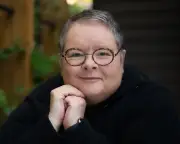 I Can't Tell You But I Will review: Magda Szubanski's anti-celebrity memoir