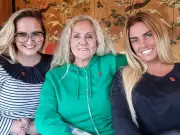 Katie Price begs terminally ill mum Amy: 'Please don't leave me'