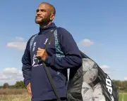Kieron Dyer: from 'hooligan' days to Southend manager