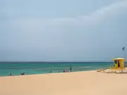 Lifeguard rescues British family of four at Fuerteventura beach