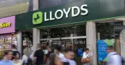 Lloyds warns pensioners lost £9,051 on average to romance scams