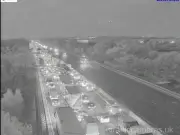 M1 shut in both directions after lorry overturns in Leicestershire