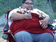 Man loses 25 stone without jabs or surgery after fearing early death