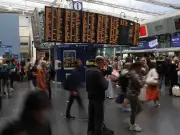 Manchester Piccadilly train delays as signal fault blocks lines