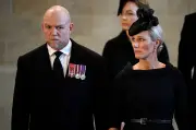 Mike Tindall announces death of father Philip after Parkinson's battle