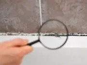 Mould vanishes from bathroom edges with 2 basic items – no scrubbing needed