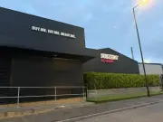 Mum's 60-minute birthday cake trip ends in Subzero store shut