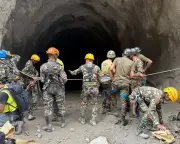Nepal-China flood death toll passes 1,000, officials say